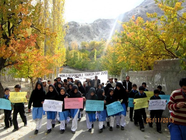 Girls in Khaplu, Ghanche, walk to raise awareness about the importance of responsible tourism 