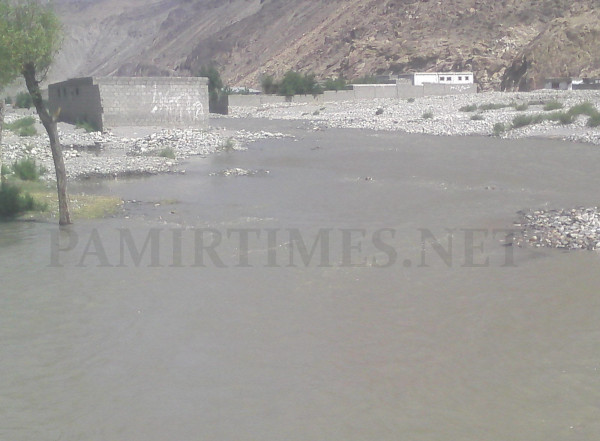 Water from the Ghizar River has entered a settlement called Musa Abad Colony in Jagir Baseen area of Gilgit