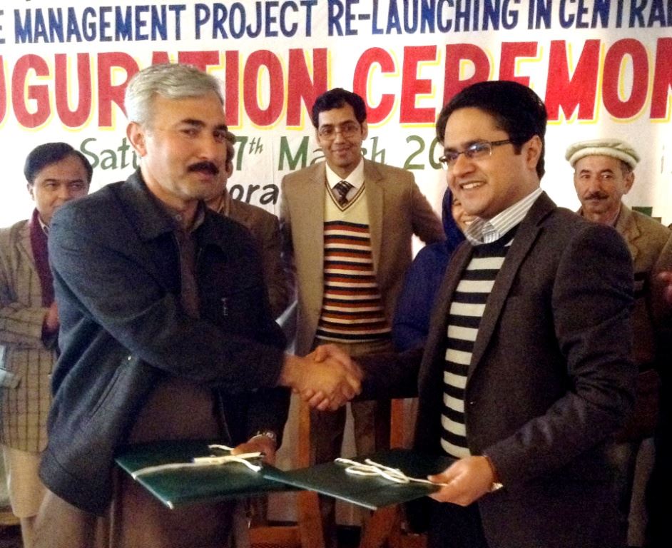 2- Mr. Musa Raza AC Hunza Nagar and Dr. Babar Khan,  Directore KADO during the agreement of   re-launching ceremony of public private partnership solid waste management project in centeral Hunza 