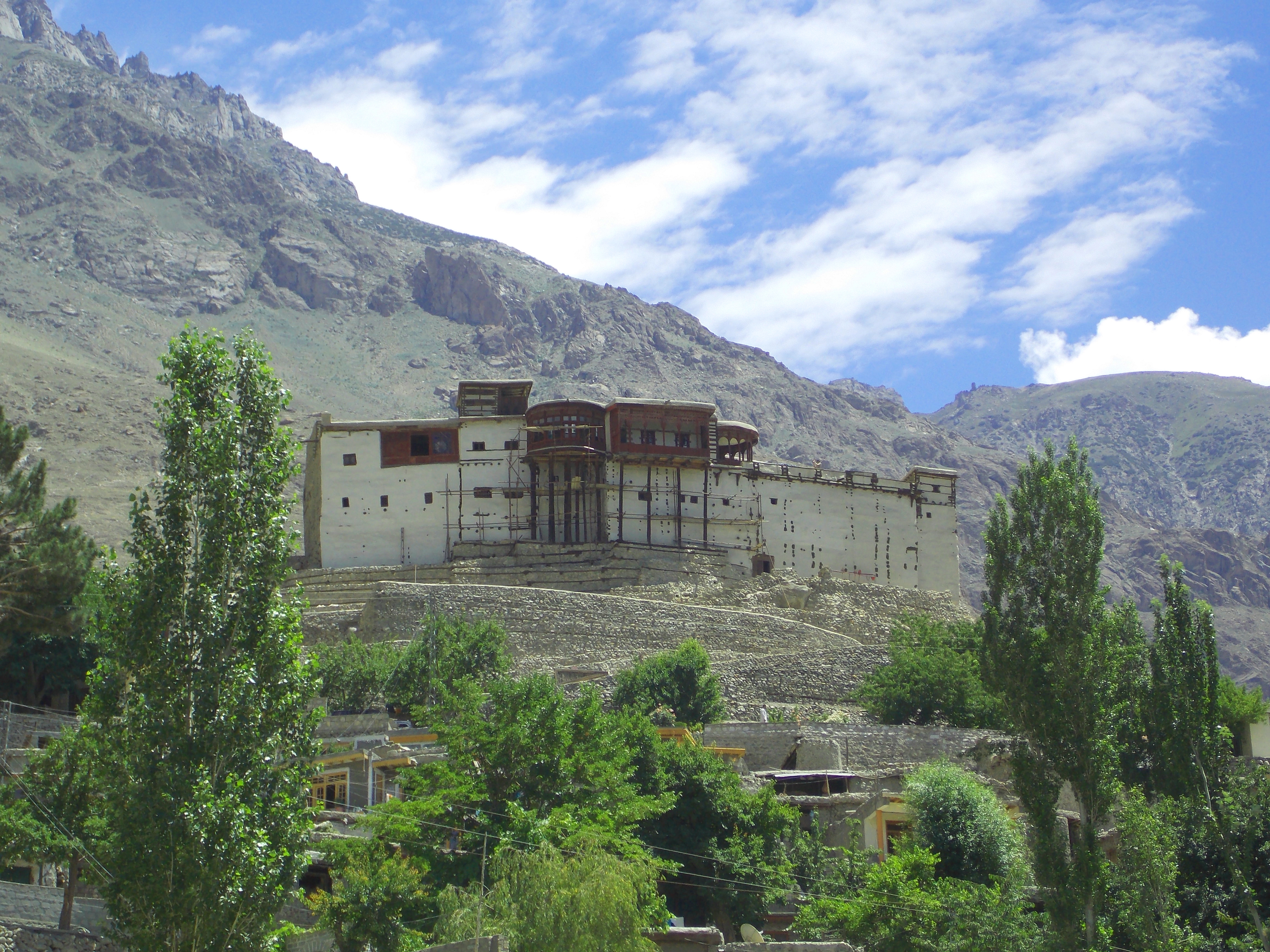 Set in a picturesque backdrop, the Baltit Fort attracts thousands of local, national and international tourists every year 