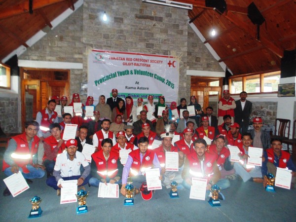 Participants posing with their certificates 