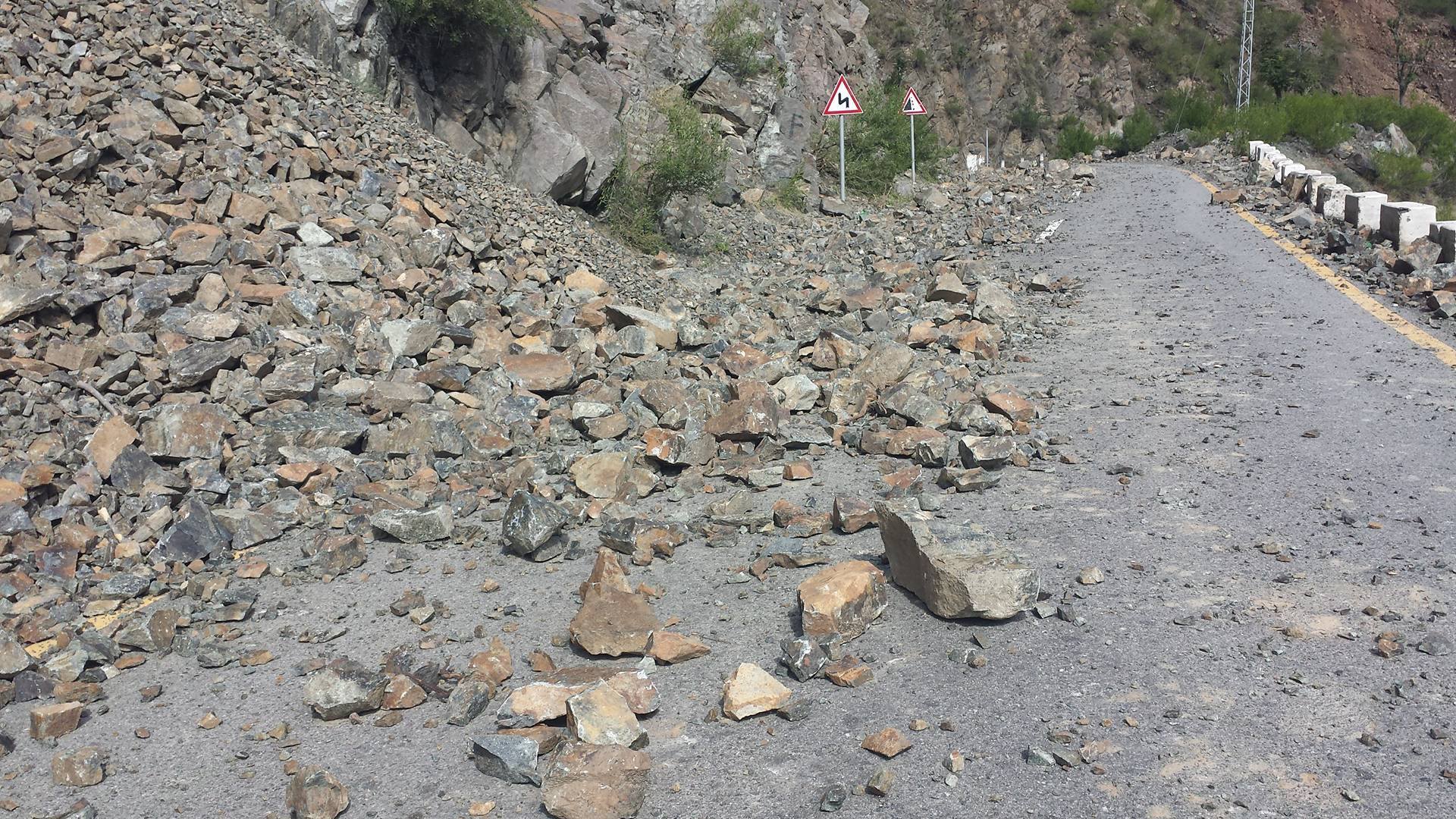 Karakuram Highway Gilgit (6)