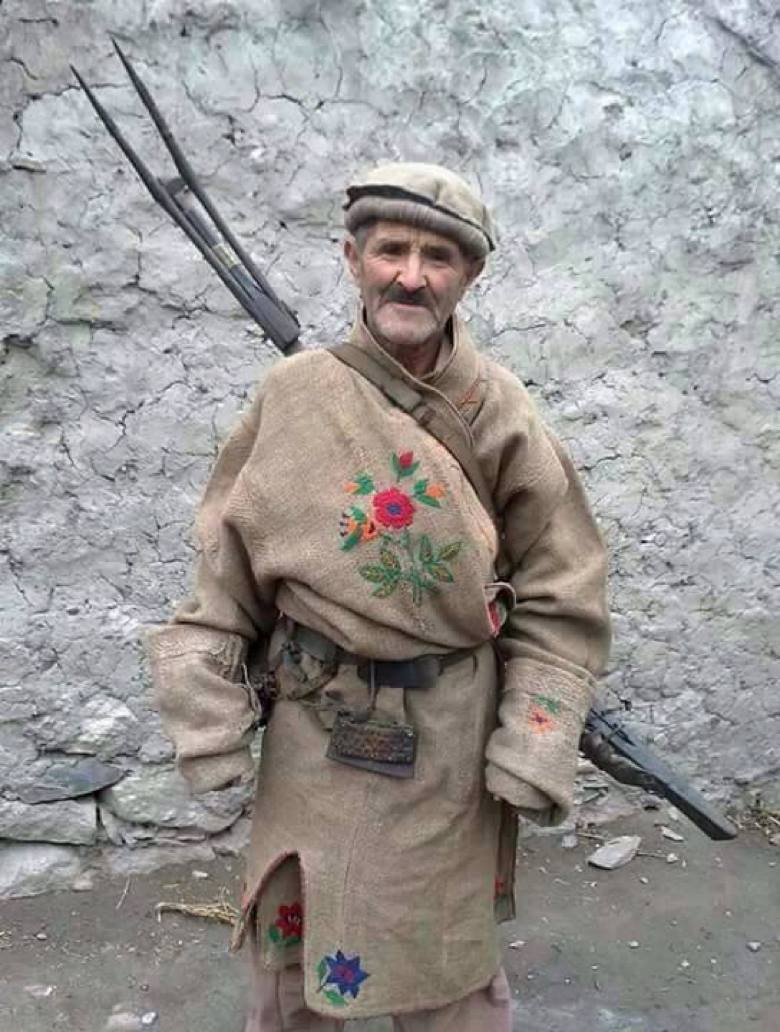 A local hunter wearing Shuqa